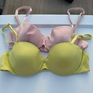 Lot Victoria's Secret Pink and green bras 34B strapless, push up without padding